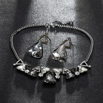 YFJEWE klasična crna+bijela vjenčanje nakit kompleti za žene srebrna boja gorski kristal ogrlica i naušnica setovi za vjenčanje nakit N386