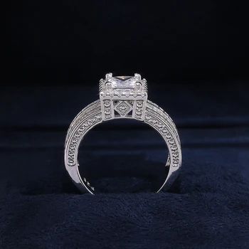 Huitan Luxury Classic, Crystal Cubic Zirconia Women Ring with Square Princess Cut Zircon Wedding Anniversary Present Hot Jewelry