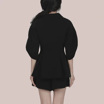 Max Spri 2019 New sa dolasci Office Lady Two-Piece Sets Retro Lantern Sleeve V-izrez Button Top Wide Leg Fashion Shorts Set Black