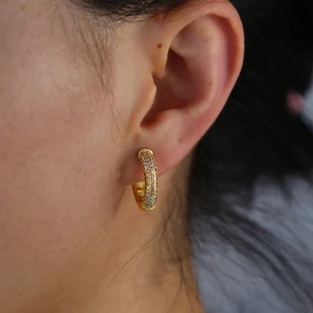 Pastelne šarene cz srednje veličine Hoop naušnice za žene mikro utrti cz zlatna boja klasični ženski nakit