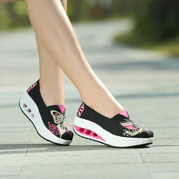 Žene Casual Cipele Platnu Stana 2018 Ljetna Moda Prozračni Vanjski Par Cipele Cipele Žena Platforma Zgodan