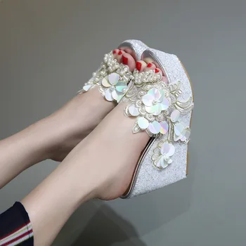 2020 ljetne ženske sandale korejski slatki Narukvice od perli cvijet u kosi transparentno peta papuče šljokice Wedge cipele na platformu