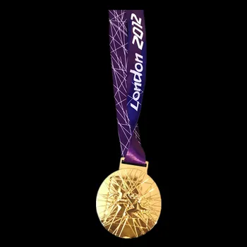 1 kom zlatne medalje za sportske nagrade od različitih godina позолоченная amblem sa trakama medalju