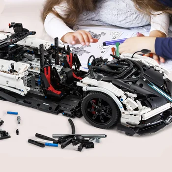 Na raspolaganju Pagani Huayra BC Roadster 1:8 Technic super racing sport car model building blocks toys For kids christmas gifts