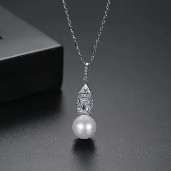 LUOTEEMI Bijela imitacija bisera privjesak ogrlice za žene dating jasno kubni Cirkon modni nakit božićne darove za Rođendan