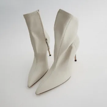 9,5 cm visoke potpetice Ženske čizme 2020 jesen i zima nove akvizicije Oštar čarapa tanka peta kratke čizme patentni zatvarač