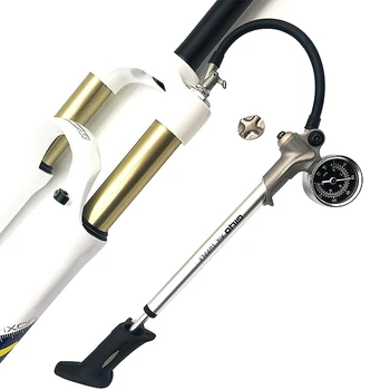 GIYO 300 PSI Air Inflator Bicycle Bike Pump Fork Shock Psi/Bar Gauge Bleeder pogodan za Schrader s ventilom Presta, srebro