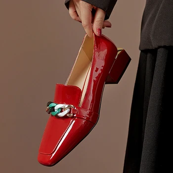 ISNOM žene apartmani kvadratnom čarapa natikače cipele Moda metalni krug dekor obuća Ženska lakirane kožne cipele proljeće novi 2021