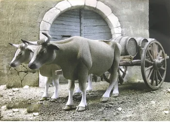 1/32 54 mm dva goveda ne imati auto, i cijev igračka smola model minijaturni set u nesastavljeni pločom