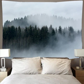 Planine i magla okolne šume krajolik tapiserija hipi zidna tapiserija mandala zidno slikarstvo stil umjetnost i obrt